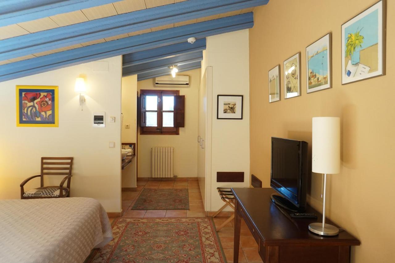 Отель La Sala De Camos Экстерьер фото